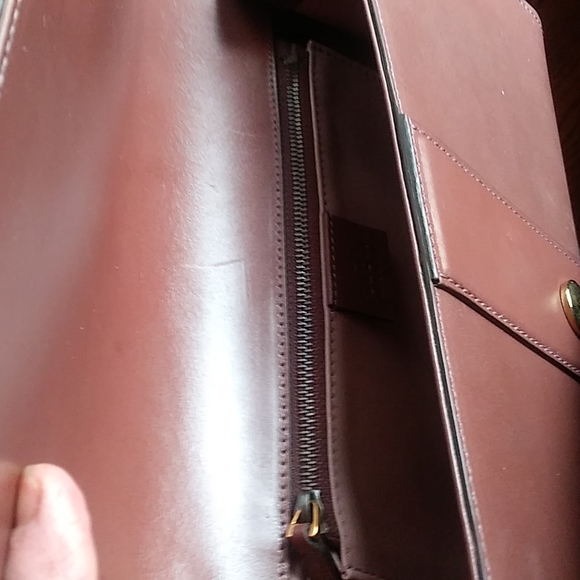 GUCCI LADY BUCKLE CLUTCH 11"LX6"HX1"D - Picture 9 of 10